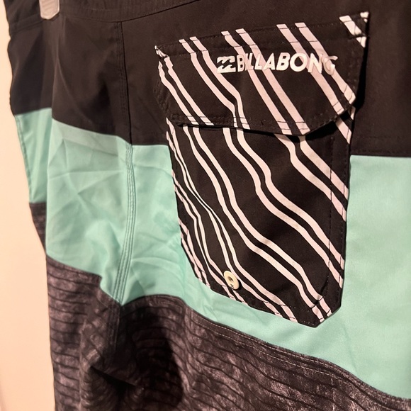 Billabong Board Shorts. Size 32 - Picture 3 of 4
